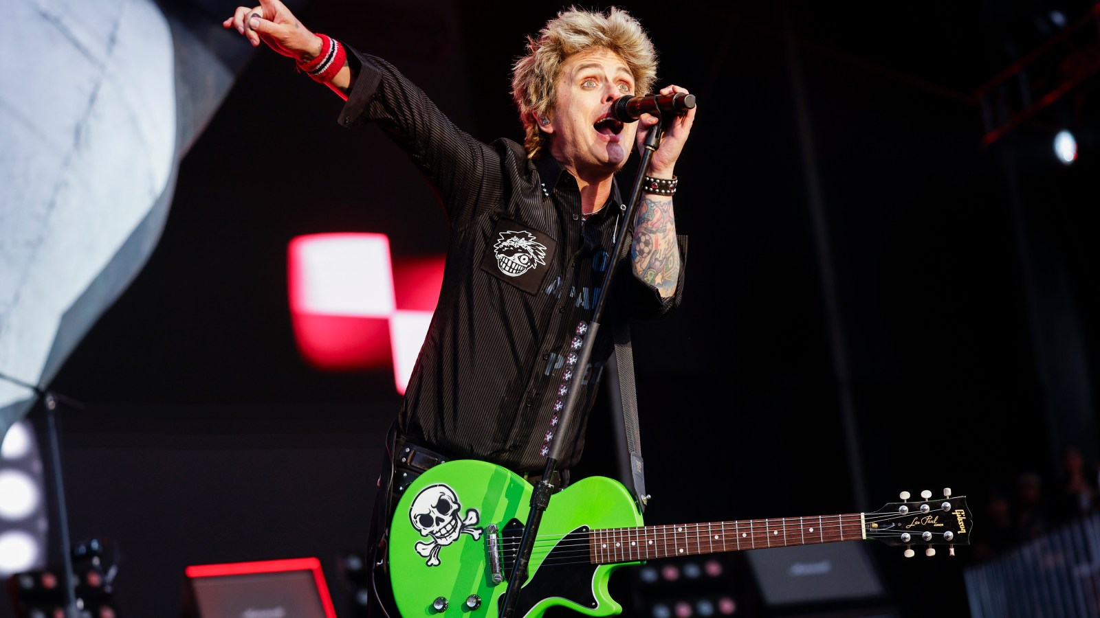 Watch Green Day’s Billie Joe Armstrong Lead Crowd in Chant of ‘Fuck Donald Trump’