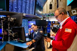 Dow futures fall as Trump officials signal limited breathing room before tariffs ‘boomerang back’