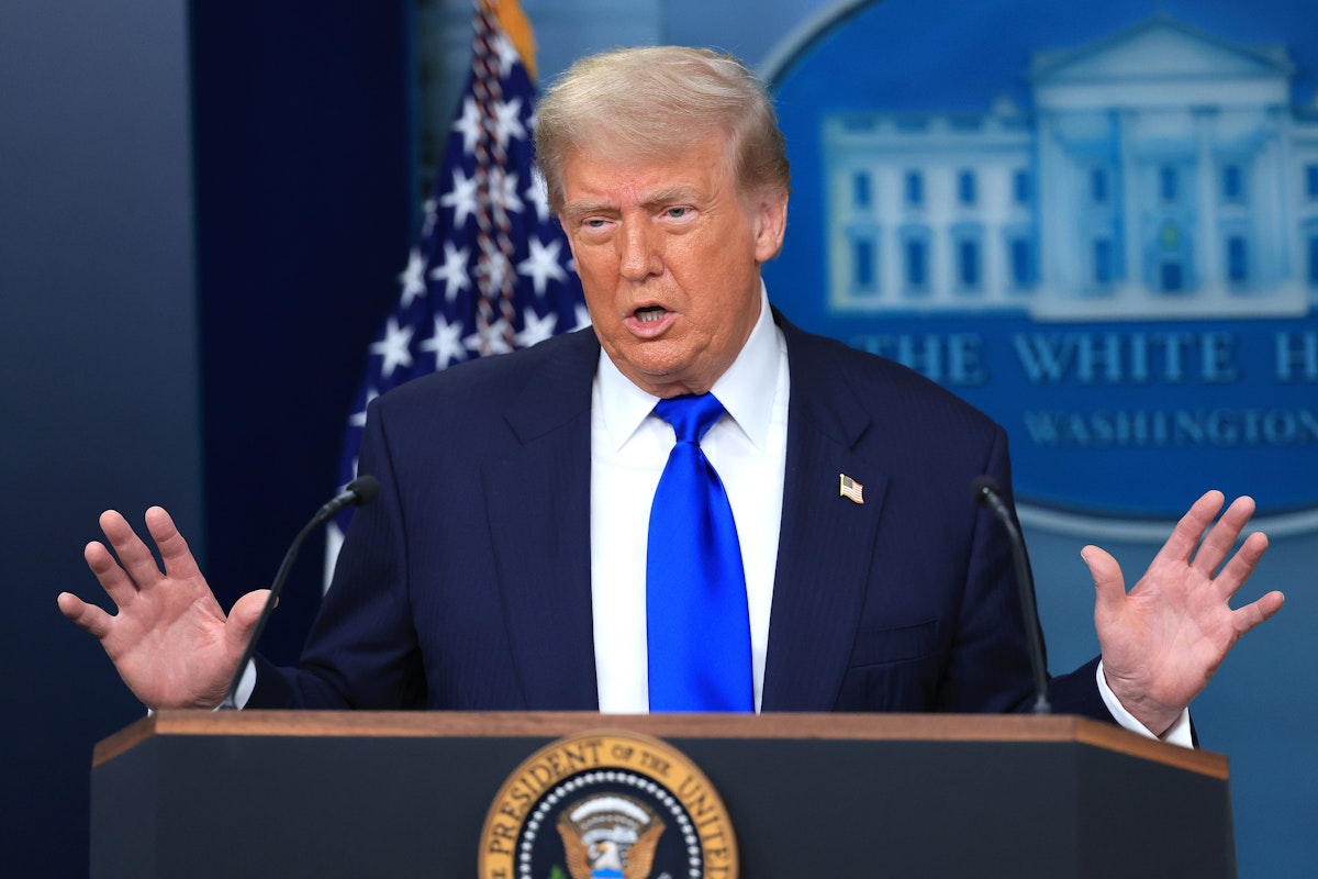Trump Sues Los Angeles After City’s Anti-ICE Protests